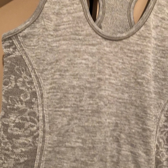 Tank top - Picture 3 of 4